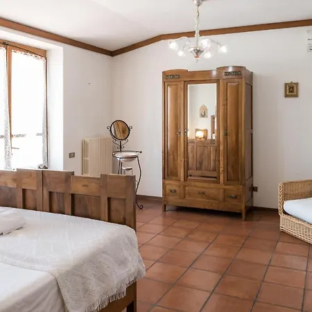 Alojamento de Acomodação e Pequeno-almoço Villa Giola B&B