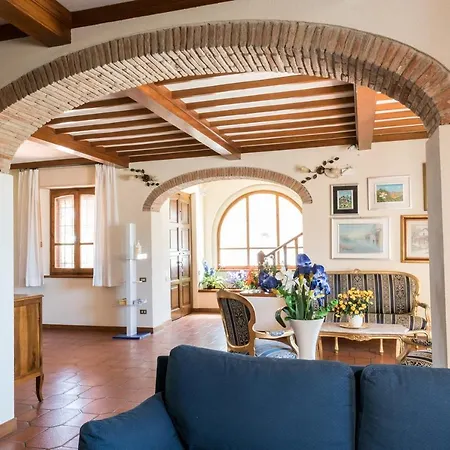 Alojamento de Acomodação e Pequeno-almoço Villa Giola B&B *