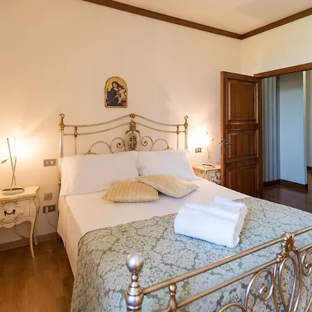 Alojamento de Acomodação e Pequeno-almoço Villa Giola B&B