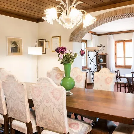 Alojamento de Acomodação e Pequeno-almoço Villa Giola B&B